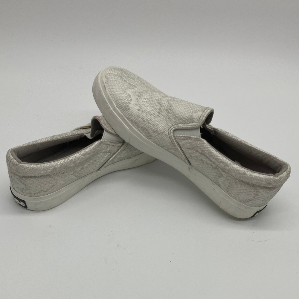 Lamo Piper Womens Size 8 Grey White Snakeskin Sneakers Casual Low Top
